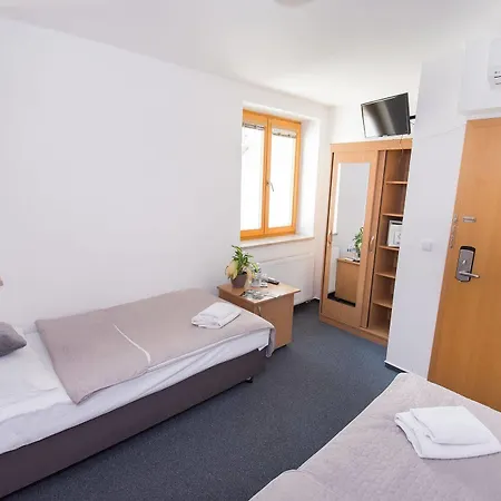Irida Hotel